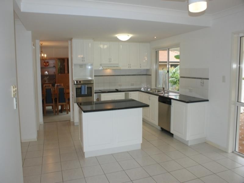 Sinnamon Park QLD 4073