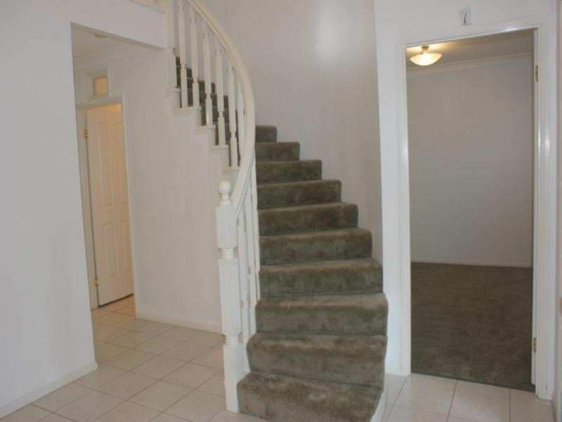 Sinnamon Park QLD 4073