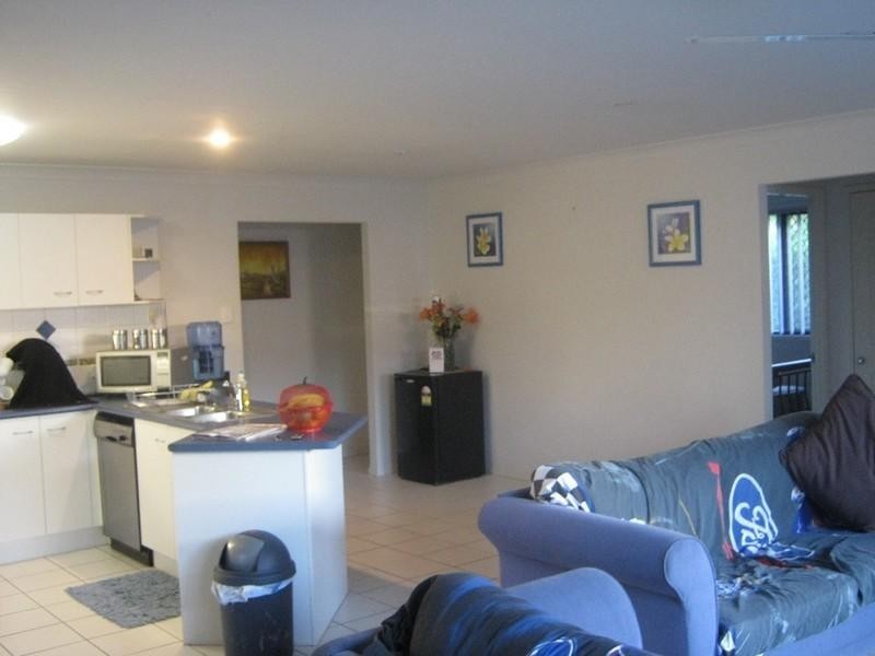 3 Leonie Place, Doolandella QLD 4077