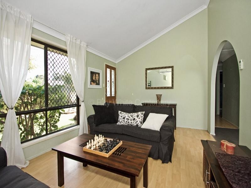Hillcrest QLD 4118