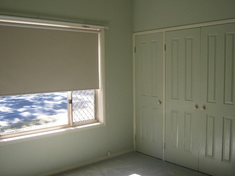 1 Tomkins Road, Riverhills QLD 4074