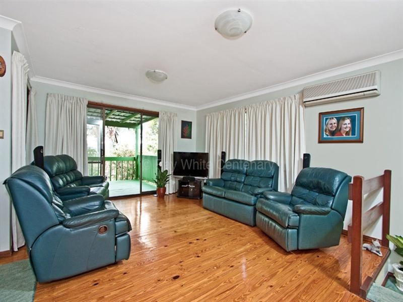 15 Athos Street, Riverhills QLD 4074