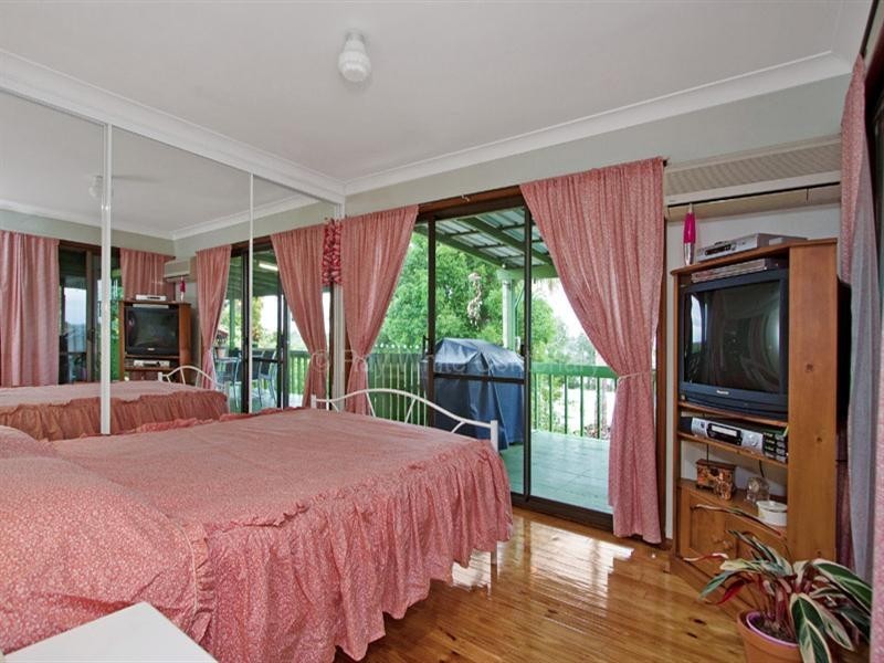 15 Athos Street, Riverhills QLD 4074