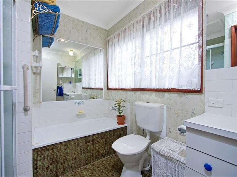 15 Athos Street, Riverhills QLD 4074