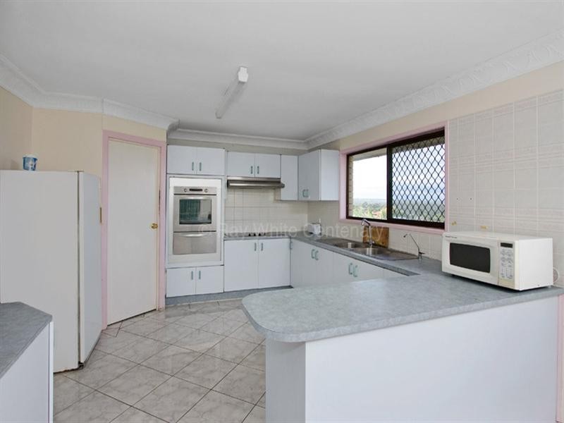 Durack QLD 4077