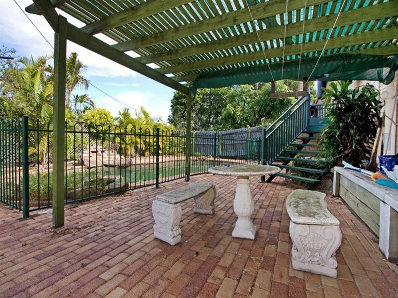 Durack QLD 4077