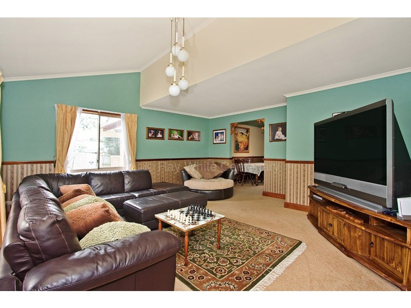 2 Koreli Place, Middle Park QLD 4074