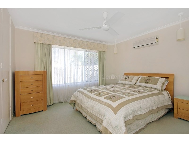 7 Oron Close, Westlake QLD 4074