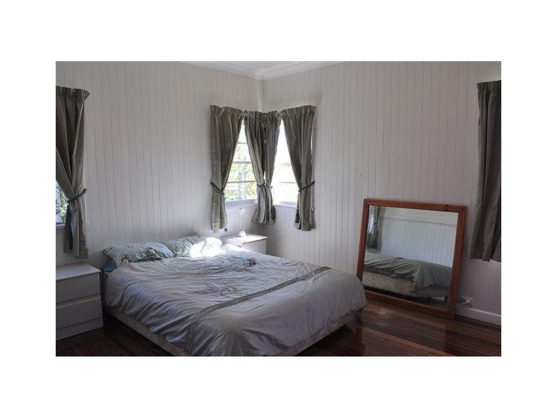 Holland Park QLD 4121
