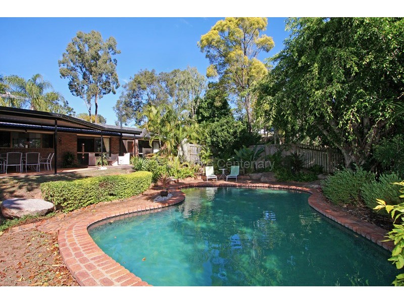 Mount Ommaney QLD 4074