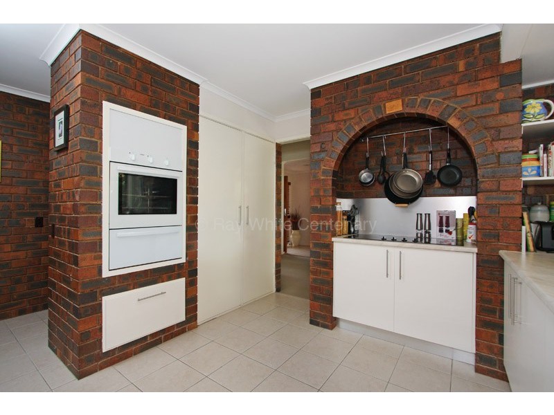 Mount Ommaney QLD 4074