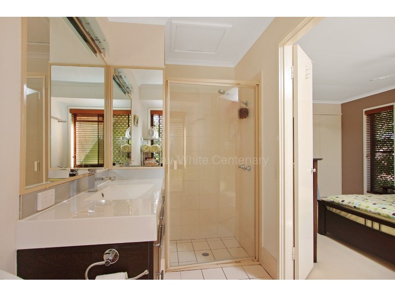 Mount Ommaney QLD 4074