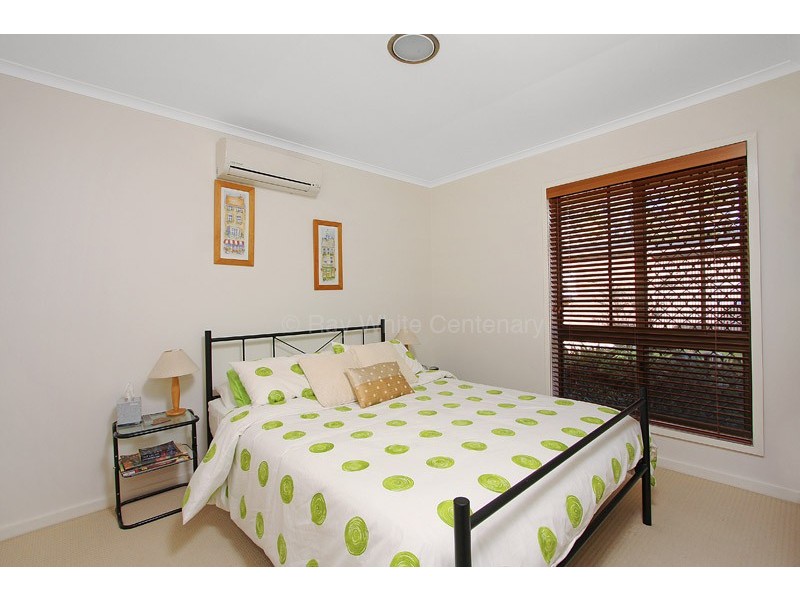 Mount Ommaney QLD 4074