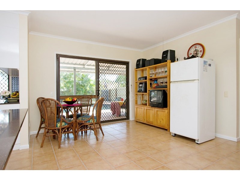 8 Apunya Close, Riverhills QLD 4074