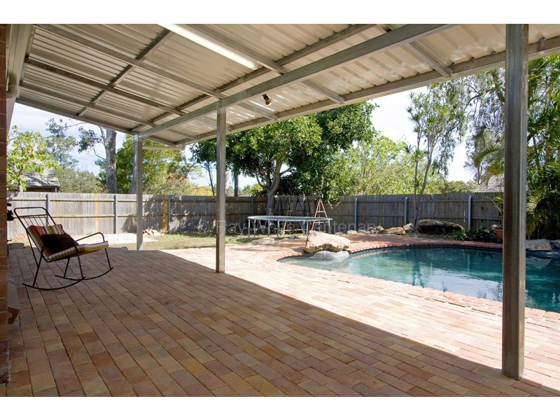 8 Apunya Close, Riverhills QLD 4074