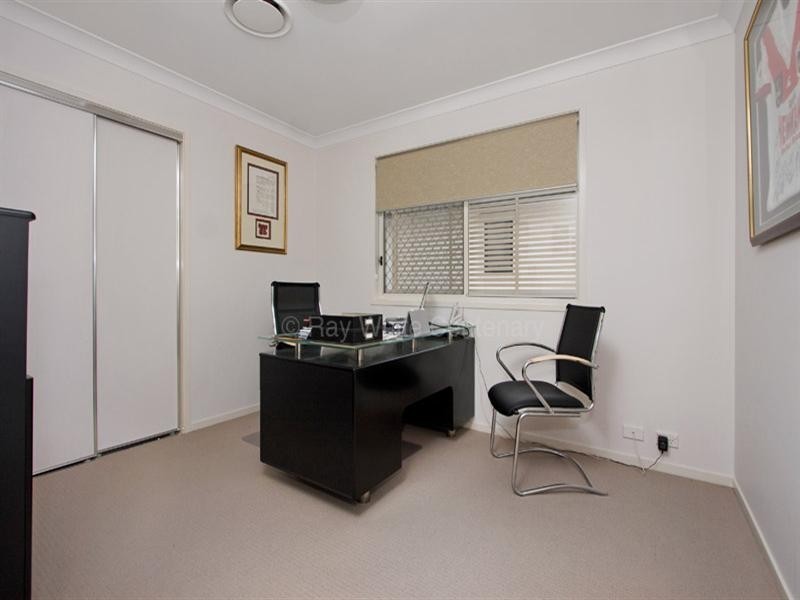 Mount Ommaney QLD 4074
