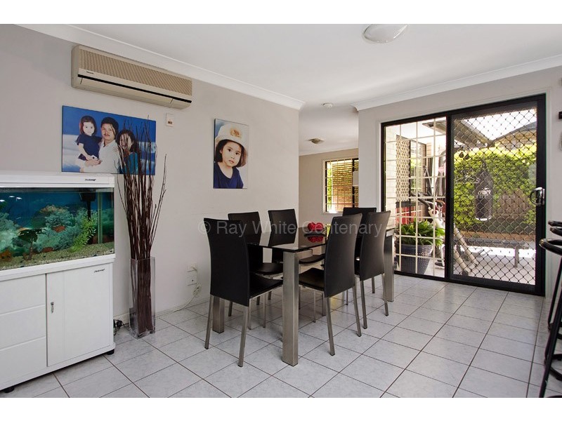 Oxley QLD 4075