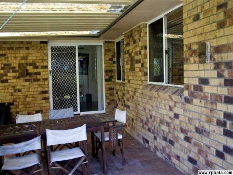 Seventeen Mile Rocks QLD 4073