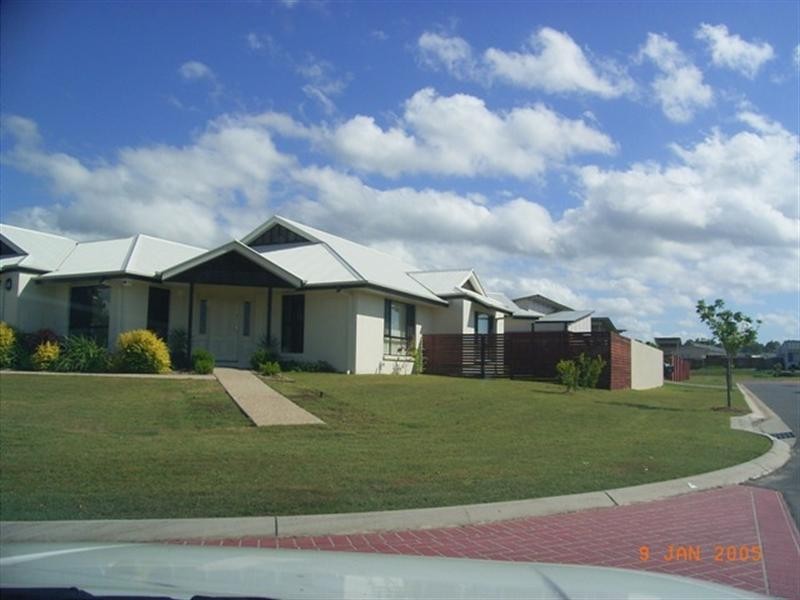 Sinnamon Park QLD 4073