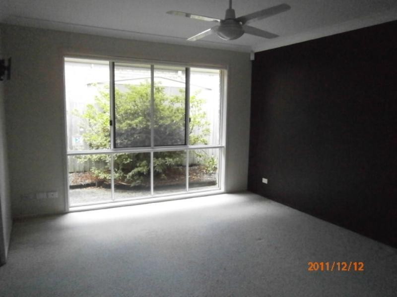 37 Dewsbury Street, Middle Park QLD 4074