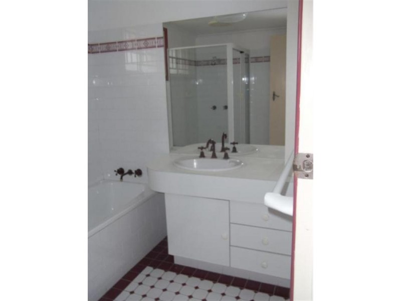 Jindalee QLD 4074