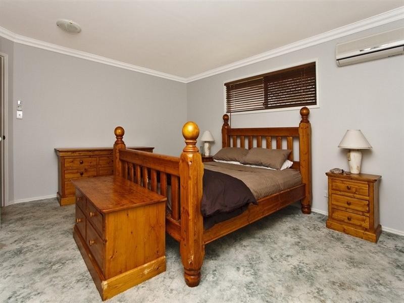 8 Karumba Place, Riverhills QLD 4074