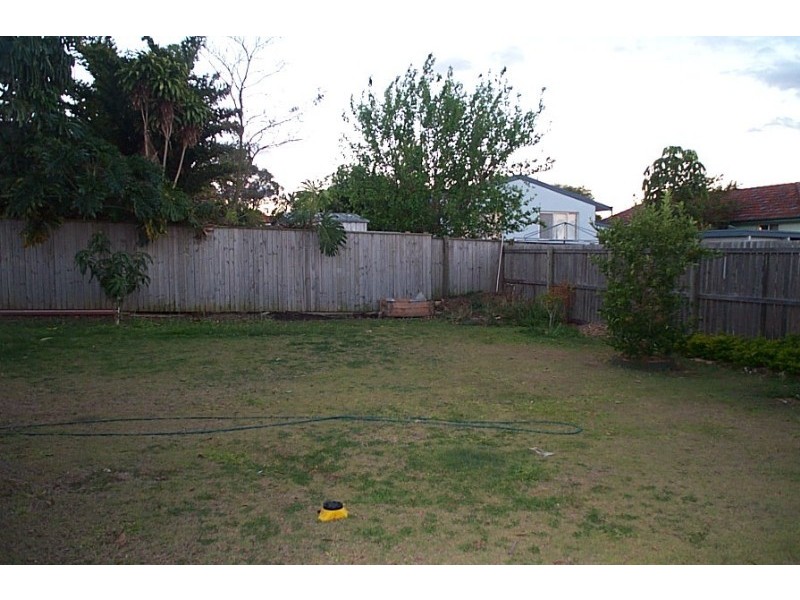 2 Bowerbird Close, Doolandella QLD 4077