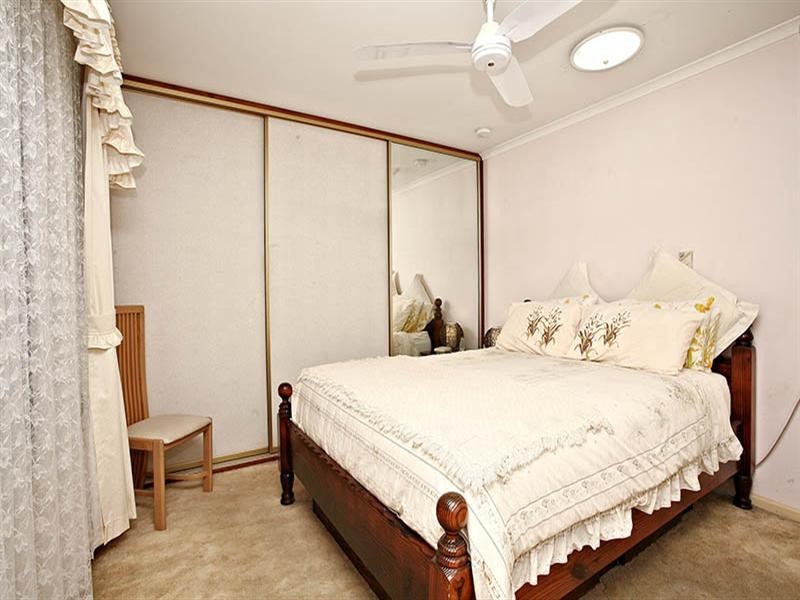 6 Samson Place, Sinnamon Park QLD 4073