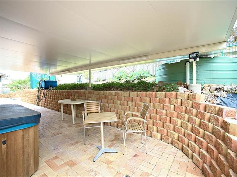 6 Samson Place, Sinnamon Park QLD 4073