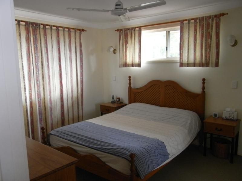 105 McPherson Road, Sinnamon Park QLD 4073