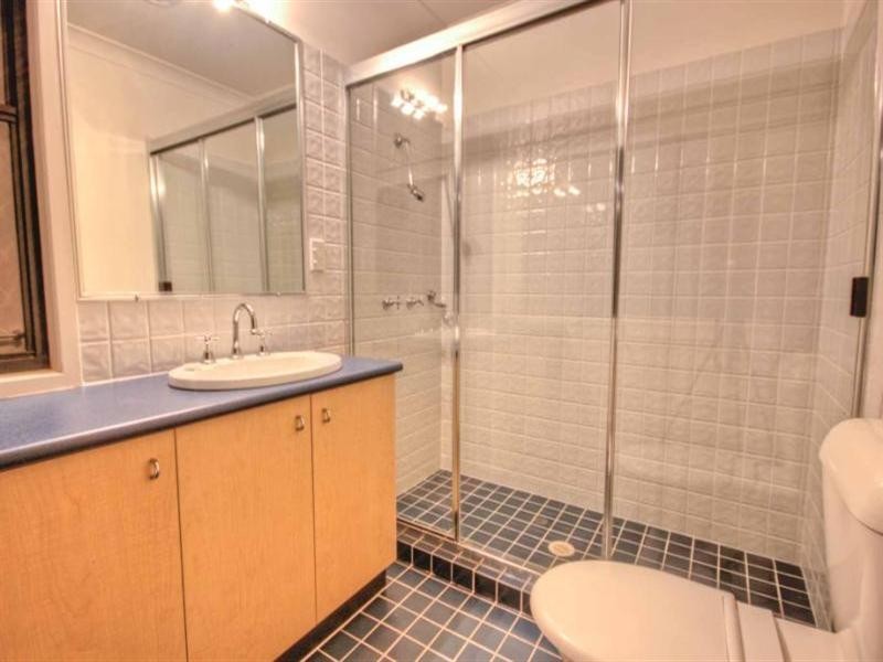 16 Bartok Place, Mount Ommaney QLD 4074