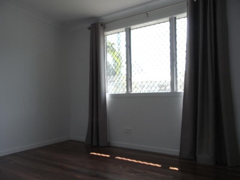 11 Calston Street, Oxley QLD 4075