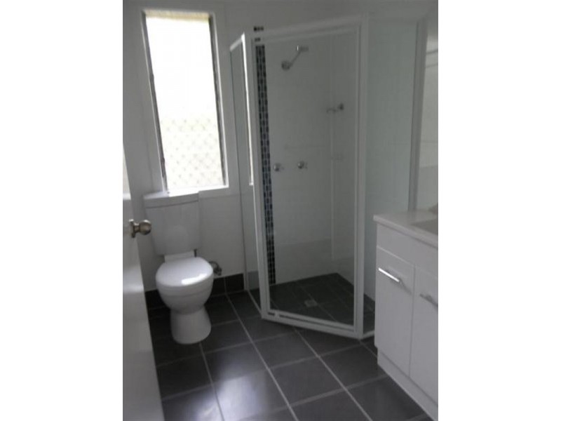 11 Calston Street, Oxley QLD 4075