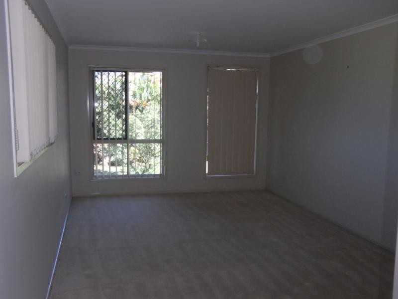 5 Deborah Place, Westlake QLD 4074