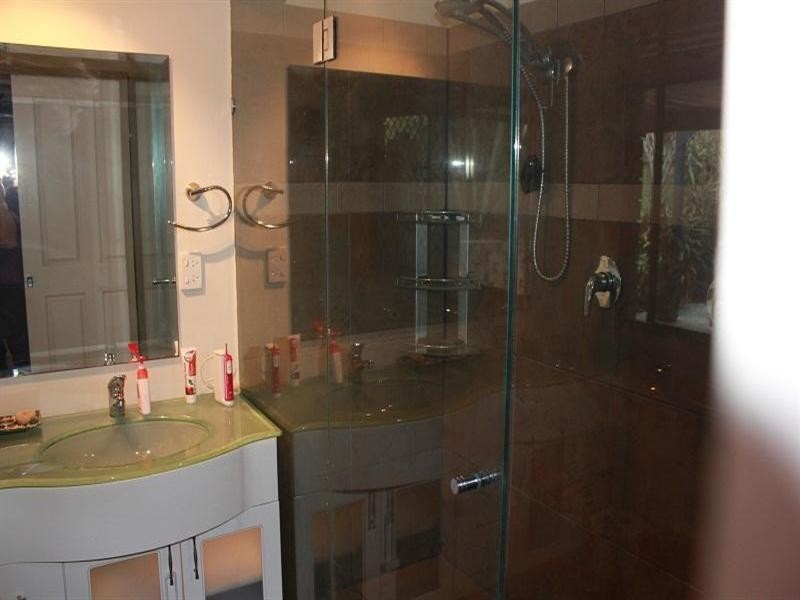 Sinnamon Park QLD 4073