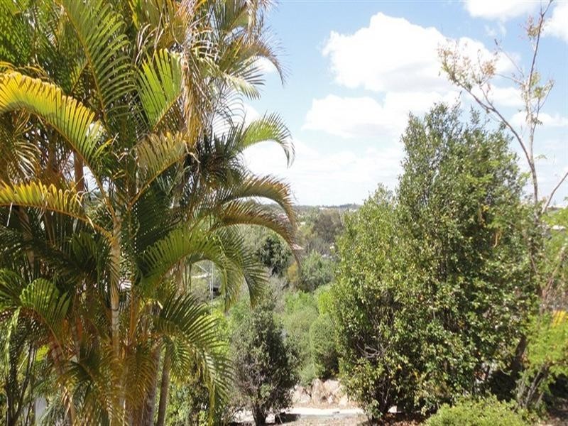 35 Cityview Road, Sinnamon Park QLD 4073