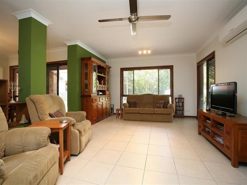 87 Raeside Street, Westlake QLD 4074