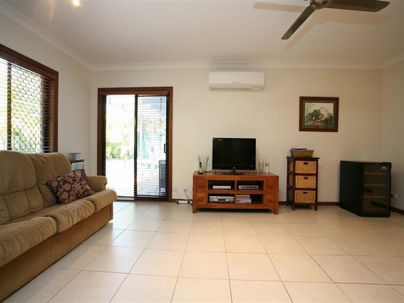 87 Raeside Street, Westlake QLD 4074