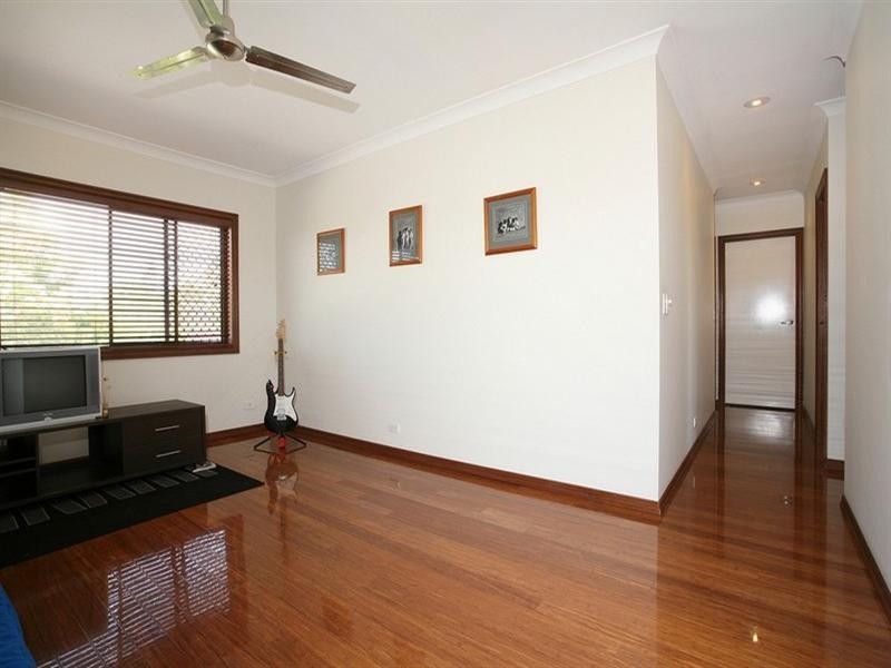 87 Raeside Street, Westlake QLD 4074