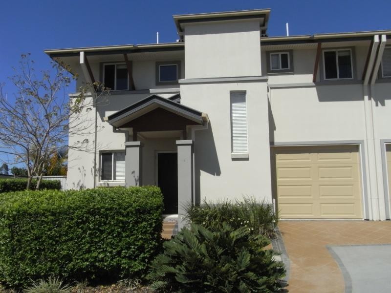 Mount Ommaney QLD 4074