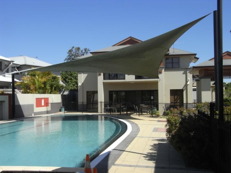 Mount Ommaney QLD 4074