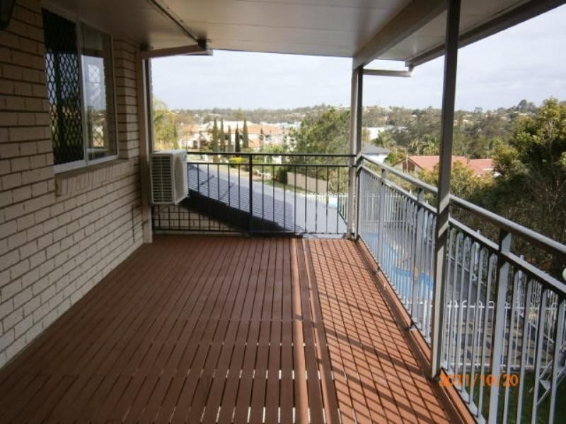 73 Abel Smith Crescent, Mount Ommaney QLD 4074