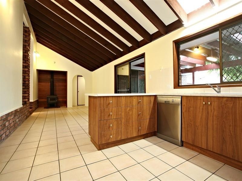 70 Raeside Street, Westlake QLD 4074