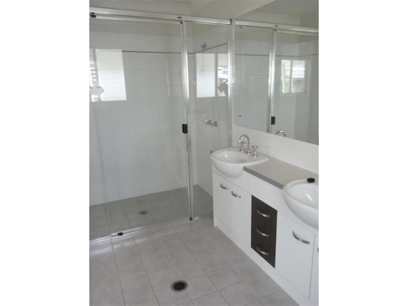 Mount Ommaney QLD 4074