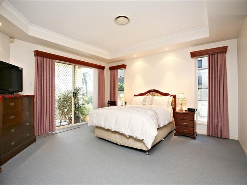 69 Daintree Place, Riverhills QLD 4074