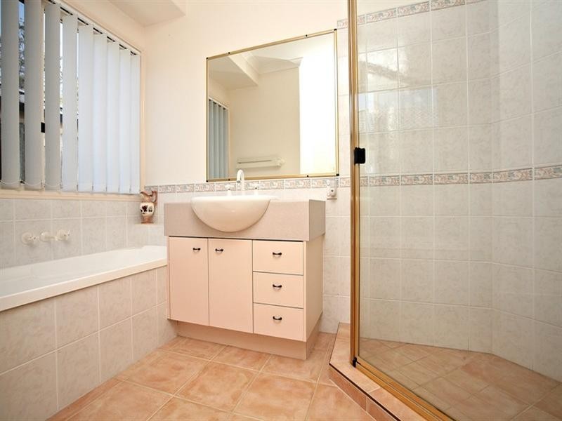 69 Daintree Place, Riverhills QLD 4074