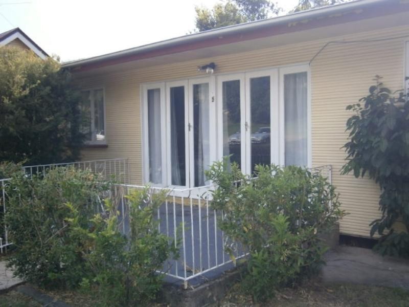 5 Telegraph Lane, North Ipswich QLD 4305