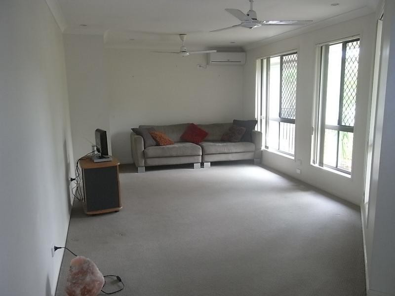 7 Norfolk Place, Seventeen Mile Rocks QLD 4073