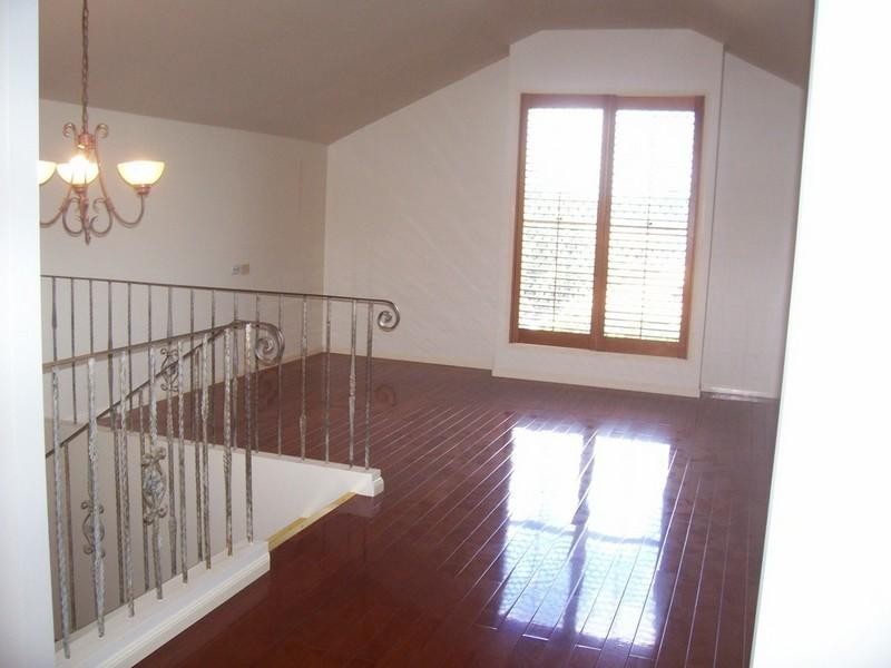 Mount Ommaney QLD 4074