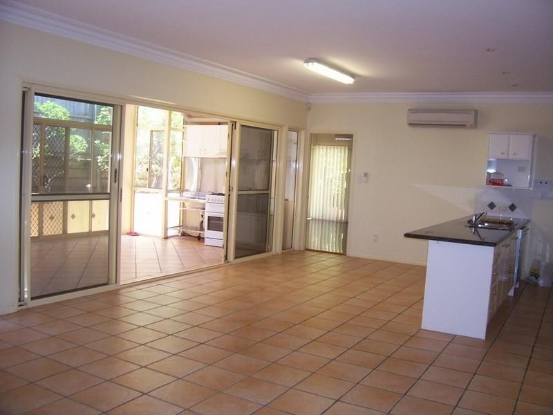 Mount Ommaney QLD 4074